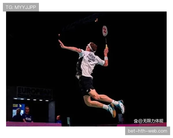 安赛龙训练完直接啃鸡腿？这自律人设有点扛不住啊