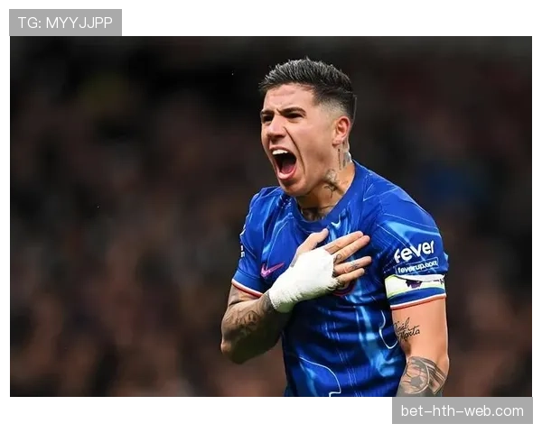 恩佐的战术定位与进攻参与机制如何制约其爆发潜力